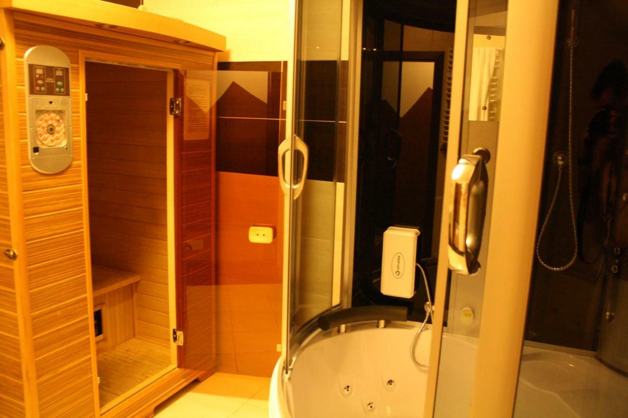 Hotel Pinocy Ledziny Εξωτερικό φωτογραφία